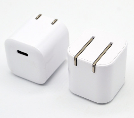 Chargeur rapide portatif universel 5W 12W 18W 20W 30W 40W 66W de téléphone portable