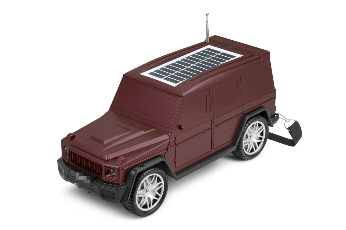 Le haut-parleur Bluetooth classique en forme de voiture combine une lampe de poche solaire et des fonctions radio pour les voyages à domicile en plein air